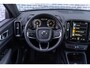 Volvo XC40 1.5 T2 R-Design | Achteruitrijcamera | Parkeersensoren | Trekhaak | Stoelverwarming | Navigatie | Apple Carplay | Android Auto | Elektrische Achterklep | Lichtmetalen Velgen 19 inch