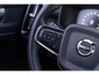 Volvo XC40 1.5 T2 R-Design | Achteruitrijcamera | Parkeersensoren | Trekhaak | Stoelverwarming | Navigatie | Apple Carplay | Android Auto | Elektrische Achterklep | Lichtmetalen Velgen 19 inch