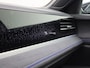 Volkswagen Passat Variant 1.5eHybrid 200kW/272PK R-Line Edition · Panoramadak · Trekhaak · Apple/Android · Garantie t/m 15-07-2030 of 100000km.
