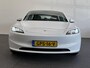 Tesla Model 3 RWD 60 kWh Panoramadak Navigatie Camera Parkeersensoren Cruise Control Stoelverwarming Dodehoek detectie Full LED Leder Climate Control Elektrische Stoelen