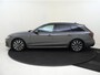Audi A4 Avant 35 TFSI S edition Competition | Navigatie Plus | Stoelverwarming | Optiek zwart |  Elektrische achterklep | Virtual cockpit Plus | Parkeersensoren voor en achter | 3-zone airco |