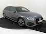 Audi A4 Avant 35 TFSI S edition Competition | Navigatie Plus | Stoelverwarming | Optiek zwart |  Elektrische achterklep | Virtual cockpit Plus | Parkeersensoren voor en achter | 3-zone airco |