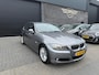 BMW 3-Serie 325i High Executive | 1E EIGENAAR | 12MND GARANTIE | XENON | LEDER | CLIMA | STOELVERW. |