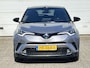 Toyota C-HR / C-HR+ 1.8 Hybrid Bi-Tone Plus / JBL Audio / Trekhaak / Adaptief Cruise Control / Achteruitrijcamera / Climate Control / Navigatie / Parkeersensoren / 18'' LM Velgen /
