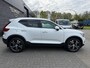 Volvo XC40 2.0 T4 R-Design | 1E EIGENAAR | 12MND GARANTIE | AUTOMAAT | LED | DAB | PANO | CRUISE | TREKHAAK | CARPLAY |