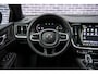Volvo V60 2.0 T6 Plug-in hybrid AWD Ultra Dark | Schuif-/kanteldak | Head Up Display | Donker Glas | Sportstoelen | Power Seats | Harman Kardon |
