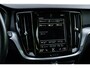 Volvo V60 2.0 B3 Momentum Advantage | Adaptieve Cruise Control | Parkeercamera | Stoel-/Stuurverwarming | Navigatie | Apple CarPlay & Android Auto | 17" Lichtmetalen Velgen |