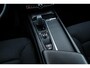 Volvo V60 2.0 B3 Momentum Advantage | Adaptieve Cruise Control | Parkeercamera | Stoel-/Stuurverwarming | Navigatie | Apple CarPlay & Android Auto | 17" Lichtmetalen Velgen |