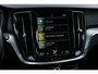 Volvo V60 2.0 B3 Momentum Advantage | Adaptieve Cruise Control | Parkeercamera | Stoel-/Stuurverwarming | Navigatie | Apple CarPlay & Android Auto | 17" Lichtmetalen Velgen |