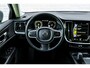 Volvo V60 2.0 B3 Momentum Advantage | Adaptieve Cruise Control | Parkeercamera | Stoel-/Stuurverwarming | Navigatie | Apple CarPlay & Android Auto | 17" Lichtmetalen Velgen |