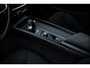 Volvo V60 2.0 B3 Momentum Advantage | Adaptieve Cruise Control | Parkeercamera | Stoel-/Stuurverwarming | Navigatie | Apple CarPlay & Android Auto | 17" Lichtmetalen Velgen |