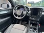 Volvo XC40 2.0 B4 Core Business Edition Mild hybrid, Automaat, Stoel- en stuurverwarming, 19 inch wielen met all-season banden, Harman Kardon audio, Extra getint glas vanaf B-stijl