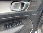 Volvo XC40 2.0 B4 Core Business Edition Mild hybrid, Automaat, Stoel- en stuurverwarming, 19 inch wielen met all-season banden, Harman Kardon audio, Extra getint glas vanaf B-stijl