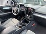 Volvo XC40 2.0 B4 Core Business Edition Mild hybrid, Automaat, Stoel- en stuurverwarming, 19 inch wielen met all-season banden, Harman Kardon audio, Extra getint glas vanaf B-stijl