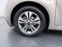 Kia Venga 1.4 CVVT ExecutiveLine - Cruise Control - Stoelverwarming - Elektrisch Glazen Panoramadak - Navigatie - Virena Zekerheidspakket €895