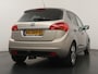 Kia Venga 1.4 CVVT ExecutiveLine - Cruise Control - Stoelverwarming - Elektrisch Glazen Panoramadak - Navigatie - Virena Zekerheidspakket €895