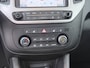 Kia Venga 1.4 CVVT ExecutiveLine - Cruise Control - Stoelverwarming - Elektrisch Glazen Panoramadak - Navigatie - Virena Zekerheidspakket €895
