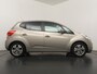 Kia Venga 1.4 CVVT ExecutiveLine - Cruise Control - Stoelverwarming - Elektrisch Glazen Panoramadak - Navigatie - Virena Zekerheidspakket €895