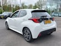 Toyota Yaris 1.5 Hybrid Dynamic | Apple Carplay+Android Auto | Clima | Adap.Cruise | Led Koplampen | Rijstrook+Licht+Regensensor | Achteruitrijcamera | Stoelverwarming | Mistlampen | Privacy Glass |16''lm
