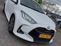 Toyota Yaris 1.5 Hybrid Dynamic | Apple Carplay+Android Auto | Clima | Adap.Cruise | Led Koplampen | Rijstrook+Licht+Regensensor | Achteruitrijcamera | Stoelverwarming | Mistlampen | Privacy Glass |16''lm