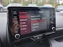 Toyota Yaris 1.5 Hybrid Dynamic | Apple Carplay+Android Auto | Clima | Adap.Cruise | Led Koplampen | Rijstrook+Licht+Regensensor | Achteruitrijcamera | Stoelverwarming | Mistlampen | Privacy Glass |16''lm