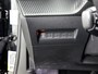 Peugeot e-2008 EV GT 50 kWh 136pk Automaat | Accu 99% | Navigatie | Achteruitrijcamera | Keyless Entry/Start | Verwarmde Voorstoelen | Apple Carplay/Android Auto |