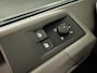 Volkswagen Crafter 35 2.0 TDI L3H2 Highline 140 PK | Trekhaak | Imperiaal | Parkeercamera | Leder | LED koplampen | Parkeer assist |