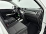 Suzuki Vitara 1.6 Exclusive Dealeronderhouden | Afneembare Trekhaak! | Navi | Dashboardklok | Stoelverwarming | Lichtmetalen Velgen |