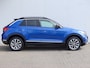 Volkswagen T-Roc 1.5 TSI Style | TREKHAAK | CAMERA | NAVI | LMV 17" | CLIMATE | APPLE CARPLAY / ANDRIOD AUTO |