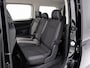 Volkswagen Caddy Maxi 1.5 TSI Hybride Style 7 Persoons | Achteruitrijcamera | Parkeersensor voor en achter | Zijschuifdeur links/rechts | Cruise control adaptief |