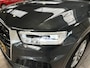 Audi Q3 1.4 TFSI CoD Sport Advance Sport | Trekhaak | Automaat | S-Line | Cruise | Clima | Navi | Elekt. achterklep | 18" LMV |