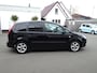 Ford C-Max 1.8-16V Trend Airco, licht metalen velgen, cruise controle, trekhaak, enz.
