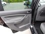 Ford C-Max 1.8-16V Trend Airco, licht metalen velgen, cruise controle, trekhaak, enz.