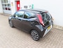 Toyota Aygo 1.0 VVT-i 72pk 5D x-play/ Groot media scherm/ Parkeercamera achter/ Airco/ Origineel NL/ NAP