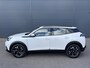 Peugeot 2008 130pk Allure Pack (Camera - Stoelverwarming - Keyless Entry - LED - Parkeersensoren V+A - Automatische Airco - 3D Cockpit - Navigatie - Apple Carplay)