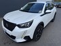 Peugeot 2008 130pk Allure Pack (Camera - Stoelverwarming - Keyless Entry - LED - Parkeersensoren V+A - Automatische Airco - 3D Cockpit - Navigatie - Apple Carplay)