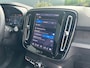 Volvo EX40 Single Motor Extended Range Plus 82 kWh | Trekhaak | All-seasons | Pilot Assist | Camera | Harman/Kardon | Stoel & stuurverwarming |