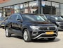 Volkswagen T-Roc 1.0 TSI Life | El.bed. achterklep | PDC voor & achter | App-Navi