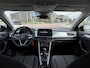 Volkswagen T-Roc 1.0 TSI Life | El.bed. achterklep | PDC voor & achter | App-Navi