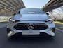 Mercedes-Benz CLA 200 Business Solution AMG 58 kWh EQ | Night | Panoramadak | Distronic | Achteruitrijcamera| Dodehoekassistent | Stoelverwarming |