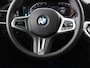 BMW 3-Serie 318i Luxury Line | Sportstoelen | Leder | Carplay | Live Cockpit | Sfeerverlichting | Trekhaak | Parkeerhulp | Climate control | Full LED | Cruise control | Bluetooth