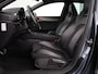 CUPRA Leon 1.4 e-Hybrid VZ Business | 245pk | SOH 92% | Trekhaak | Carplay | Adaptive cruise | Sportstoelen | Navigatie | Stuurverwarming | Parkeerhulp | Full LED | Sfeerverlichting | Keyless | PHEV | Plug In