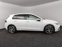 Volkswagen Golf 1.4 eHybrid Style | Achteruitrijcamera | Stoelverwarming | Navigatie | Adaptive Cruise Control |
