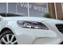 Volvo V40 2.0 D2 Momentum | NL auto | Sportstuur | Cruise control | Bluetooth | Navigatie | Climate control | Stoelverwarming | 17 inch | Origineel | Parkeersensoren | Trekhaak