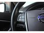 Volvo V40 2.0 D2 Momentum | NL auto | Sportstuur | Cruise control | Bluetooth | Navigatie | Climate control | Stoelverwarming | 17 inch | Origineel | Parkeersensoren | Trekhaak