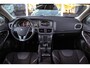 Volvo V40 2.0 D2 Momentum | NL auto | Sportstuur | Cruise control | Bluetooth | Navigatie | Climate control | Stoelverwarming | 17 inch | Origineel | Parkeersensoren | Trekhaak