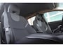Volvo V40 2.0 D2 Momentum | NL auto | Sportstuur | Cruise control | Bluetooth | Navigatie | Climate control | Stoelverwarming | 17 inch | Origineel | Parkeersensoren | Trekhaak