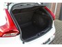 Volvo V40 2.0 D2 Momentum | NL auto | Sportstuur | Cruise control | Bluetooth | Navigatie | Climate control | Stoelverwarming | 17 inch | Origineel | Parkeersensoren | Trekhaak