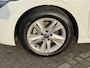 Volkswagen Golf 1.0 TSI 110pk Life Business | SUMMER DEALS | Climate control | Navigatie by app | Lm-velgen | Stoelverwarming | Adaptieve cruise control