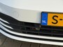 Volkswagen Golf 1.0 TSI 110pk Life Business | Climate control | Navigatie by app | Lm-velgen | Stoelverwarming | Adaptieve cruise control
